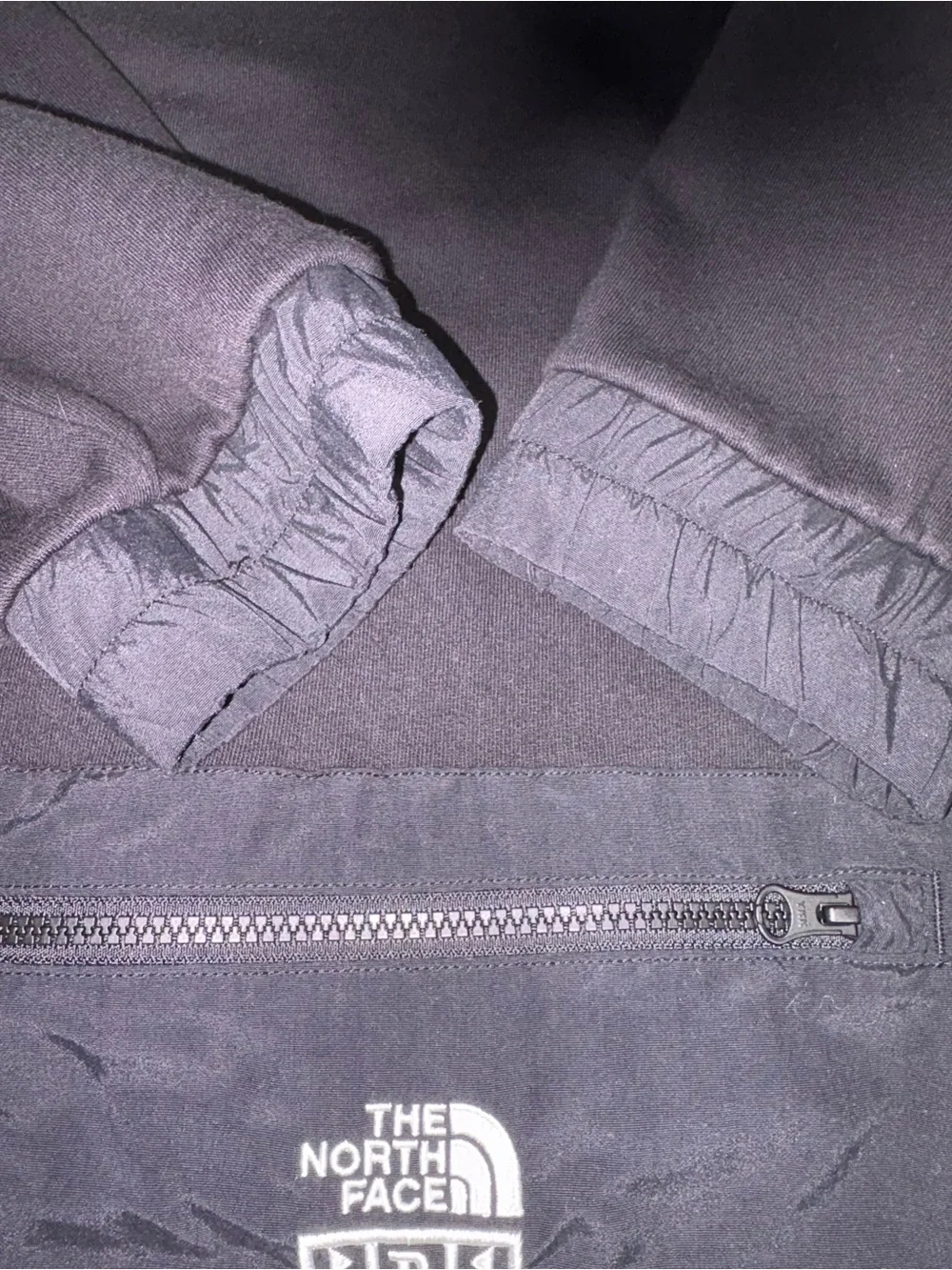 The North Face size XXL men’s black crewneck sweatshirt with elastic and toggles